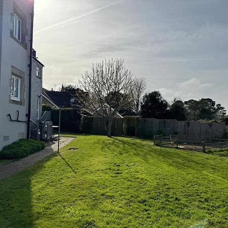 Mulberry Lawn Apartments Brading Екстериор снимка